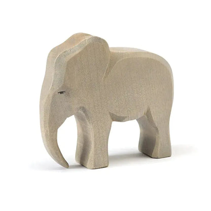 Wooden Animal Figures Handcrafted Elephant Lion Giraffe Toys